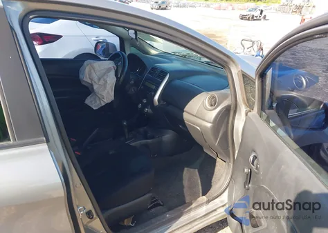 2014 Nissan Versa Note S Plus z USA, uszkodzony, nr VIN 3N1CE2CP7EL416255